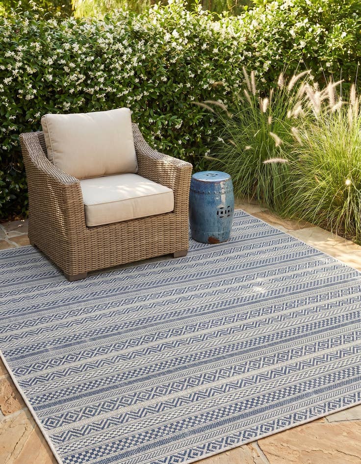 Detail image of 5' 3 x 5' 3 Easy-Clean Striped Indoor / Outdoor Square Rug