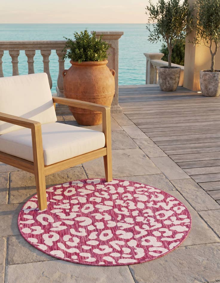 Detail image of 3' x 3' Easy-Clean Safari Indoor / Outdoor Round Rug
