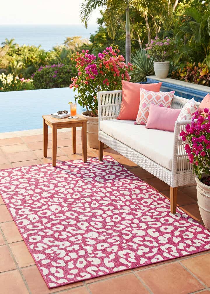 5' 3 x 8' Easy-Clean Safari Indoor / Outdoor Rug