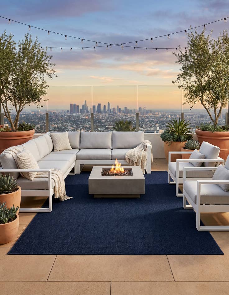 Detail image of 6' 1 x 9' Easy-Clean Solid Indoor / Outdoor Rug