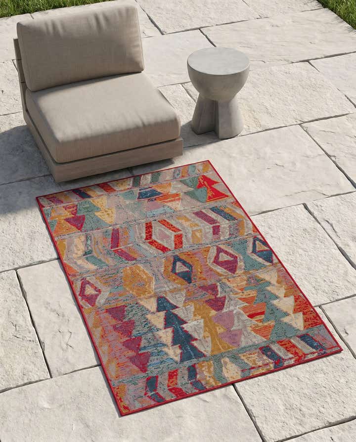 3' 3 x 5' 3 Easy-Clean Modern Indoor / Outdoor Rug