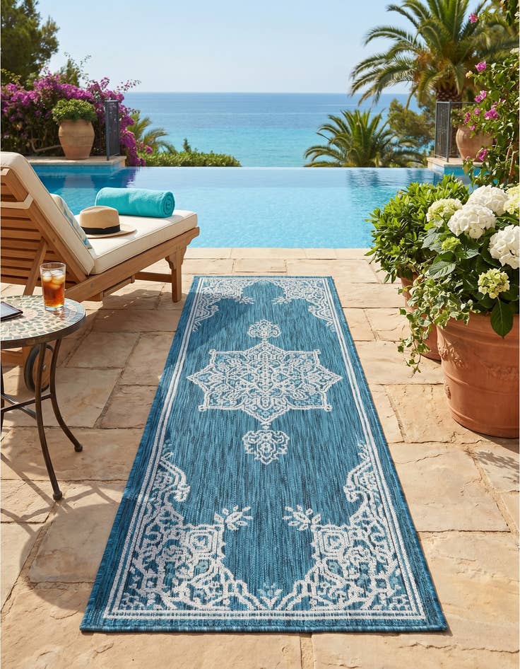 Detail image of 2' x 6' Easy-Clean Traditional Indoor / Outdoor Runner Rug
