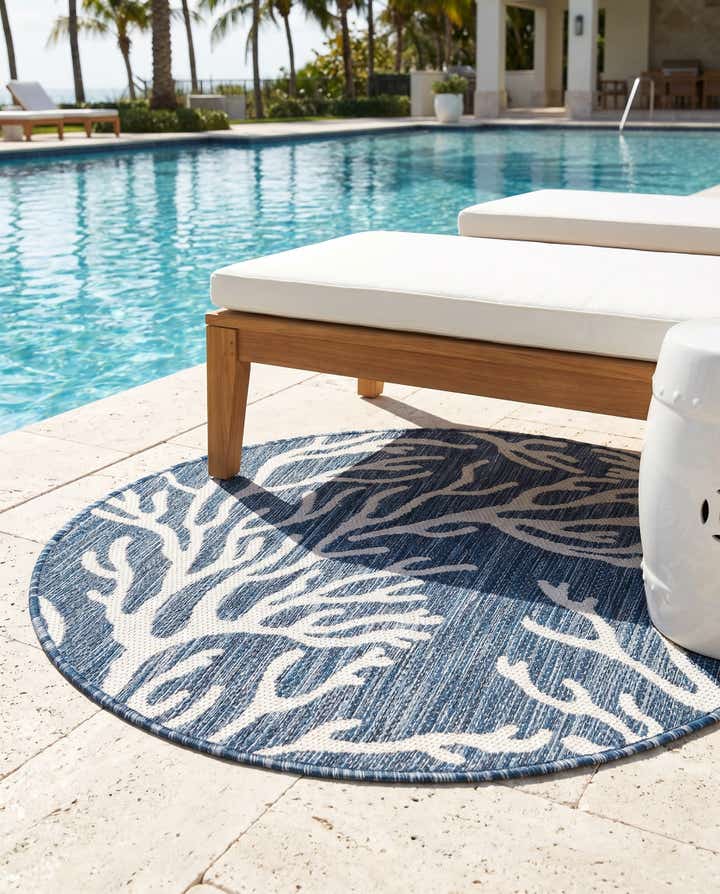 3' x 3' Easy-Clean Coastal Indoor / Outdoor Round Rug