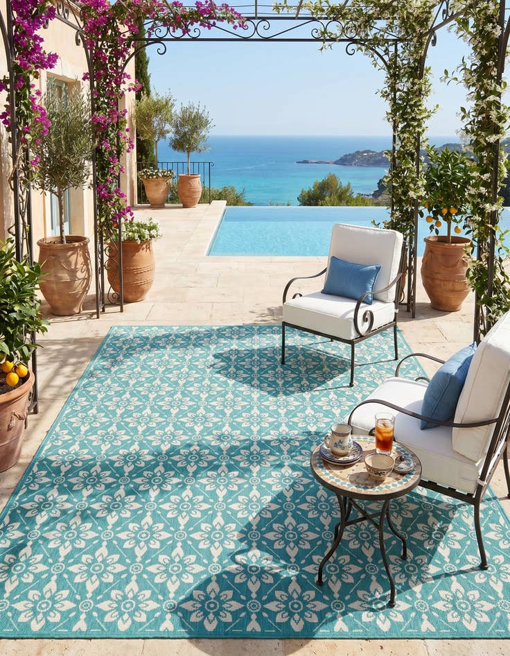 Detail image of 7' 10 x 10' Easy-Clean Trellis Indoor / Outdoor Rug