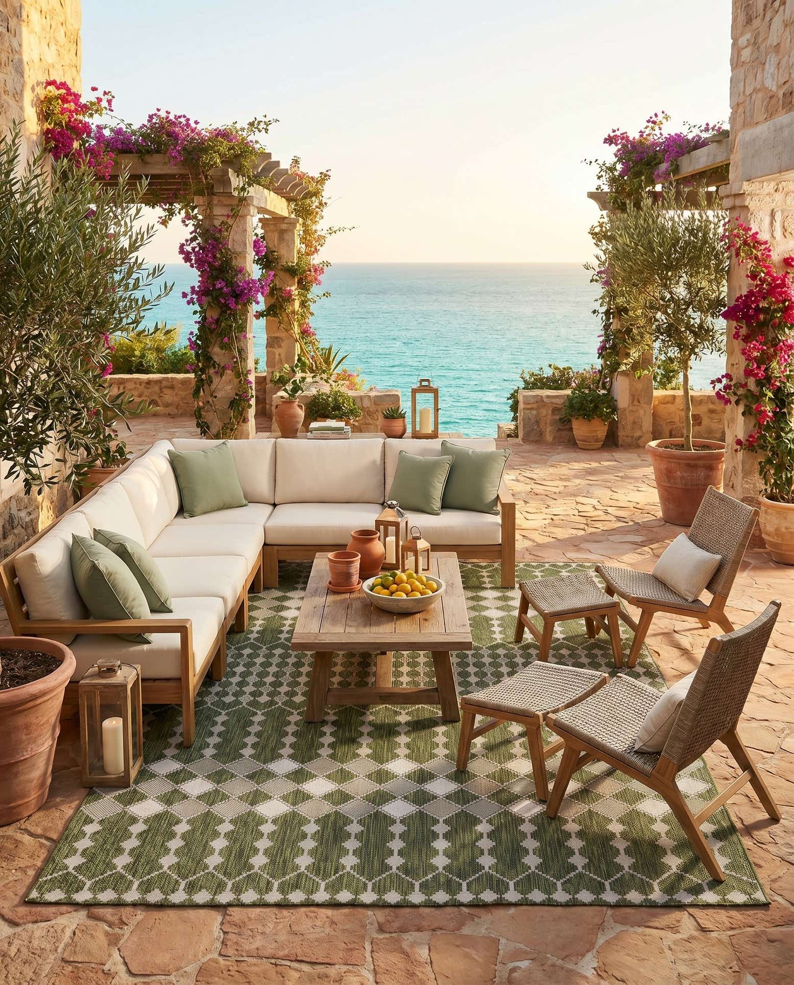 10' x 14' Easy-Clean Trellis Indoor / Outdoor Rug