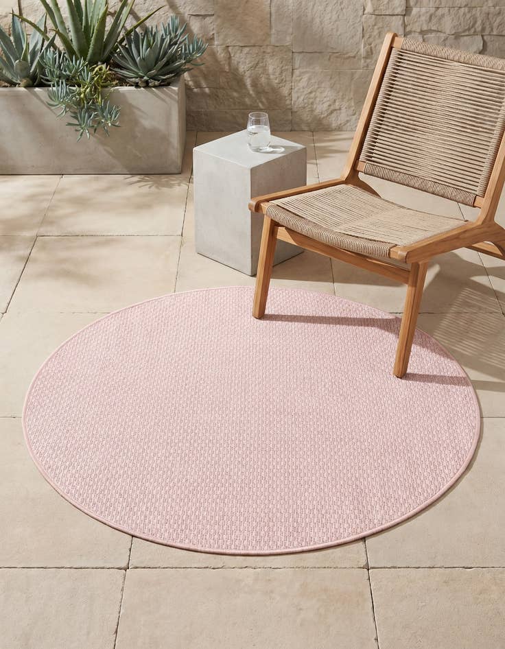 Detail image of 4' x 4' Easy-Clean Solid Indoor / Outdoor Round Rug