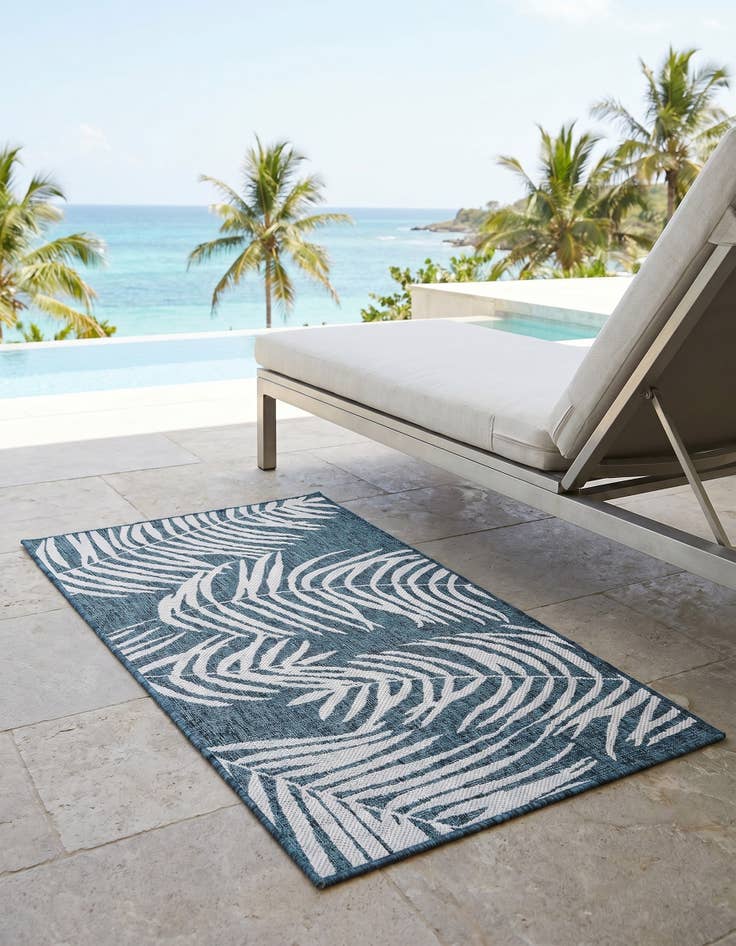 Detail image of 3' x 5' 3 Easy-Clean Botanical Indoor / Outdoor Rug