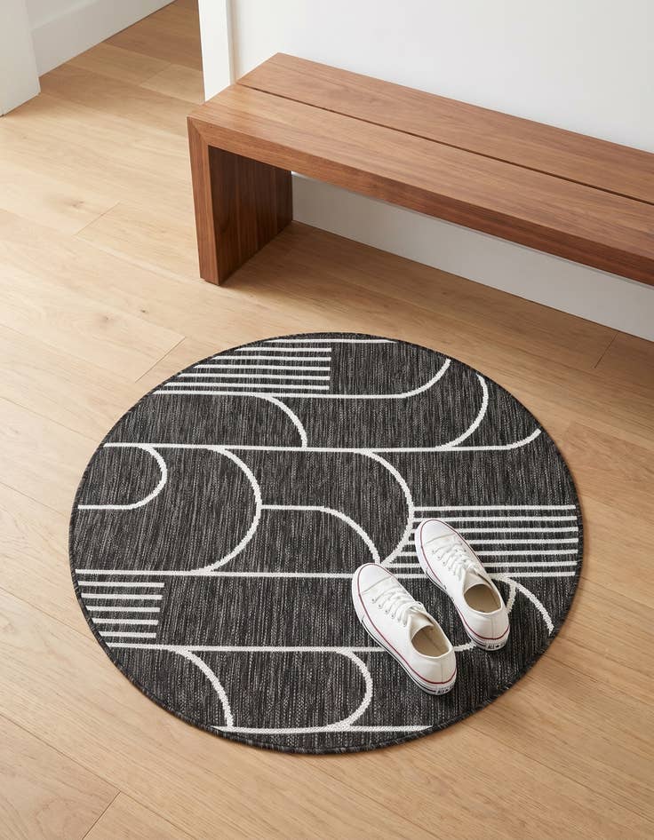 Detail image of 3' 1 x 3' 1 Easy-Clean Modern Indoor / Outdoor Round Rug