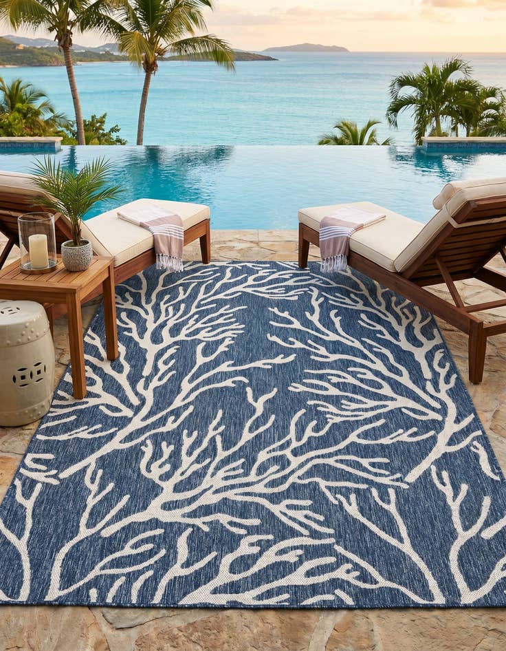 Detail image of 5' 3 x 8' Easy-Clean Coastal Indoor / Outdoor Rug