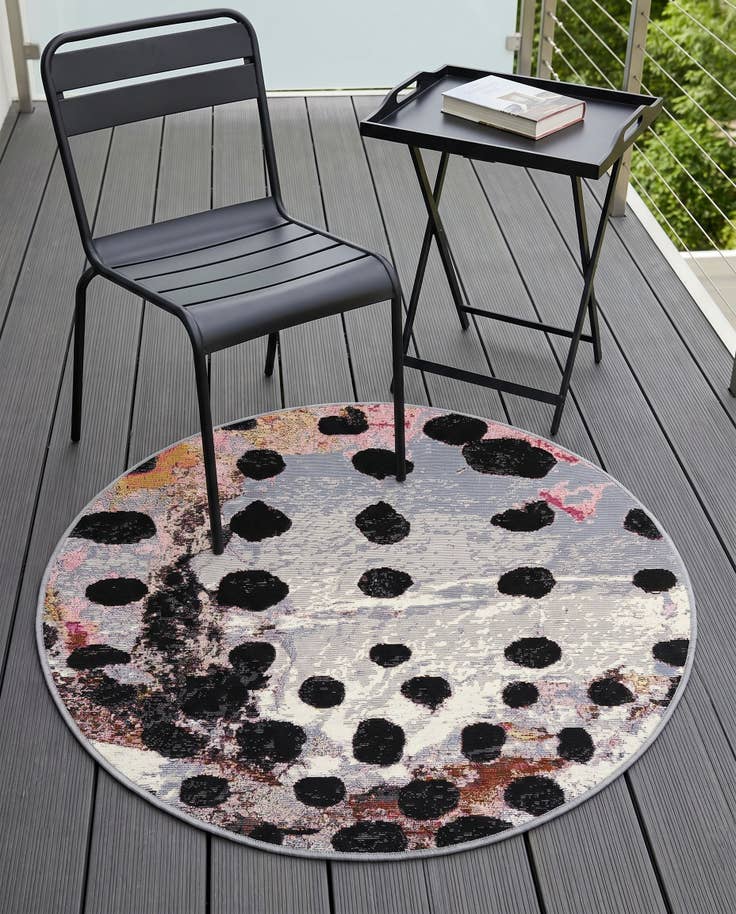 Detail image of 3' x 3' Easy-Clean Modern Indoor / Outdoor Round Rug