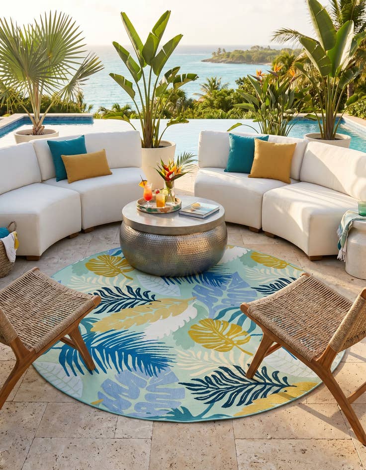 Detail image of 7' 10 x 7' 10 Easy-Clean Botanical Indoor / Outdoor Round Rug