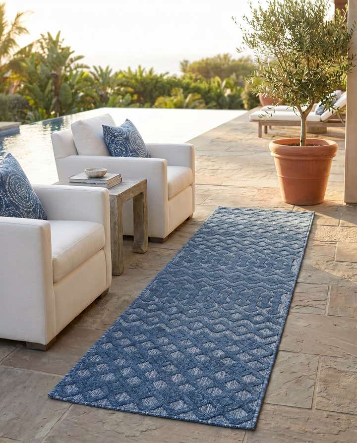 2' x 8' Easy-Clean Trellis Textured Indoor / Outdoor Runner Rug