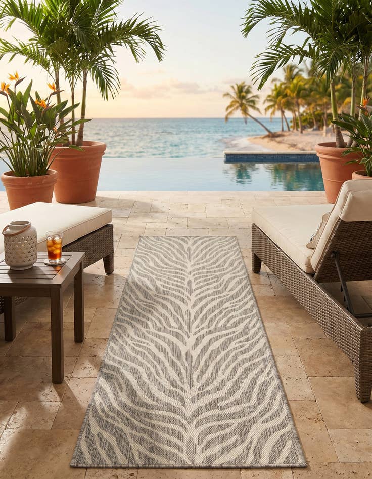 Detail image of 2' x 6' Easy-Clean Safari Indoor / Outdoor Runner Rug