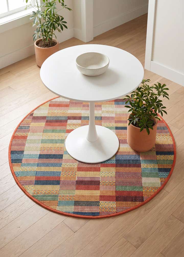 3' 3 x 3' 3 Easy-Clean Baja Indoor / Outdoor Round Rug