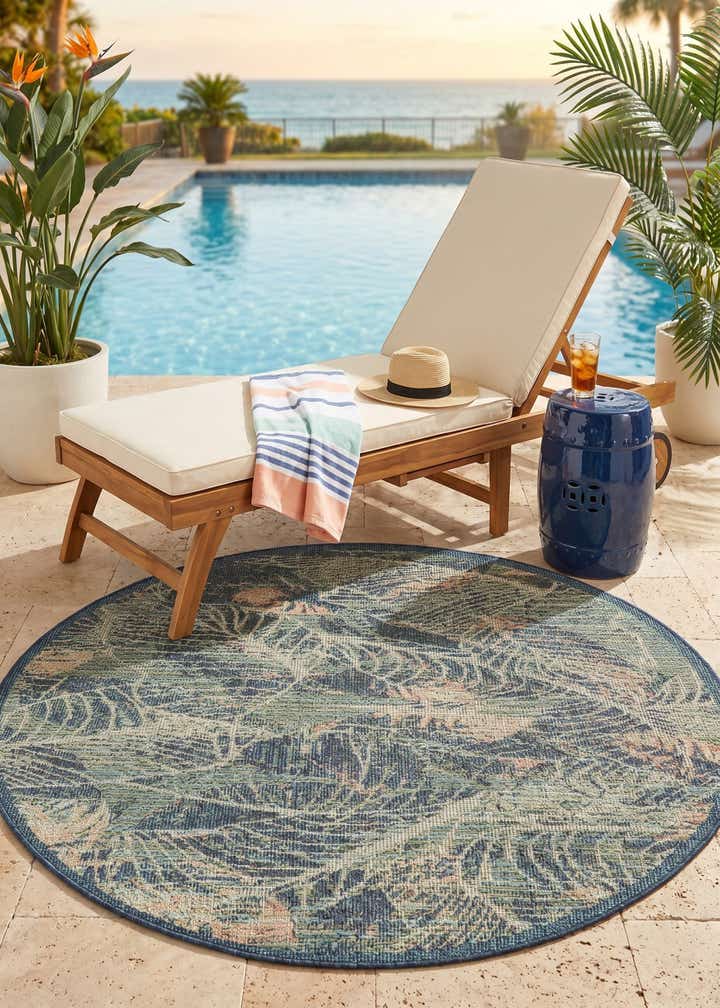 5' 3 x 5' 3 Easy-Clean Baja Indoor / Outdoor Round Rug