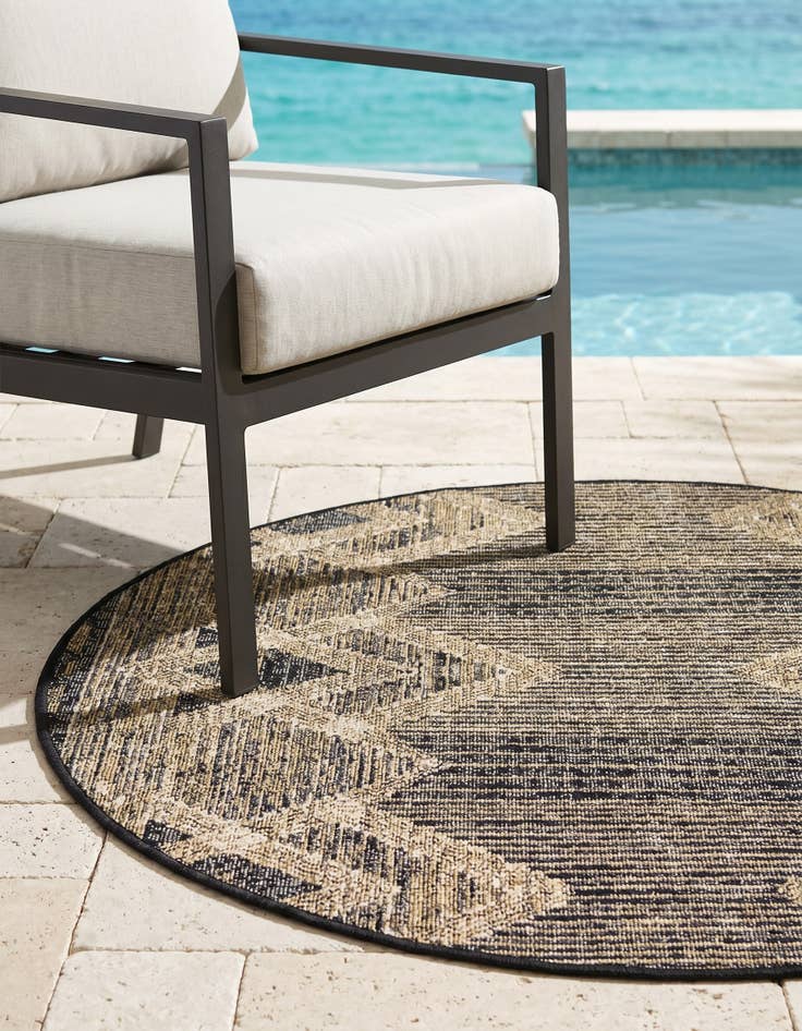 Detail image of 3' x 3' Easy-Clean Modern Indoor / Outdoor Round Rug