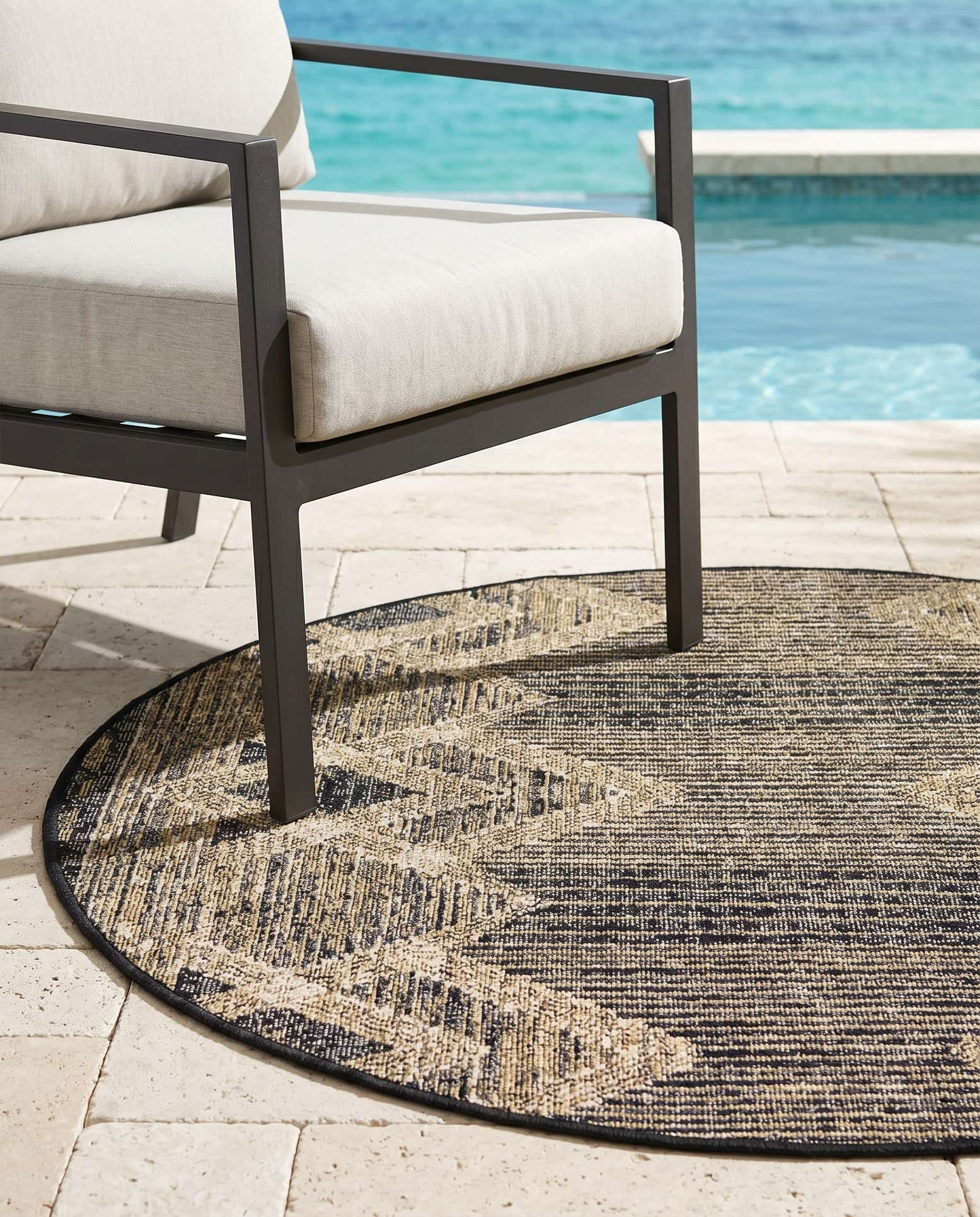 3' x 3' Easy-Clean Modern Indoor / Outdoor Round Rug