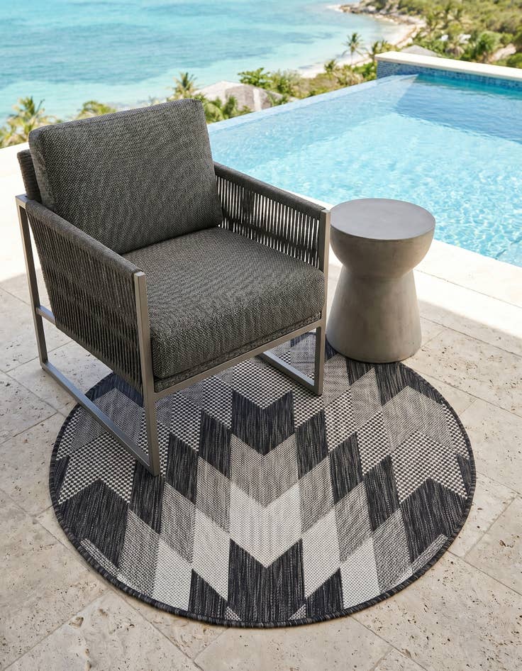 Detail image of 3' x 3' Easy-Clean Modern Indoor / Outdoor Round Rug