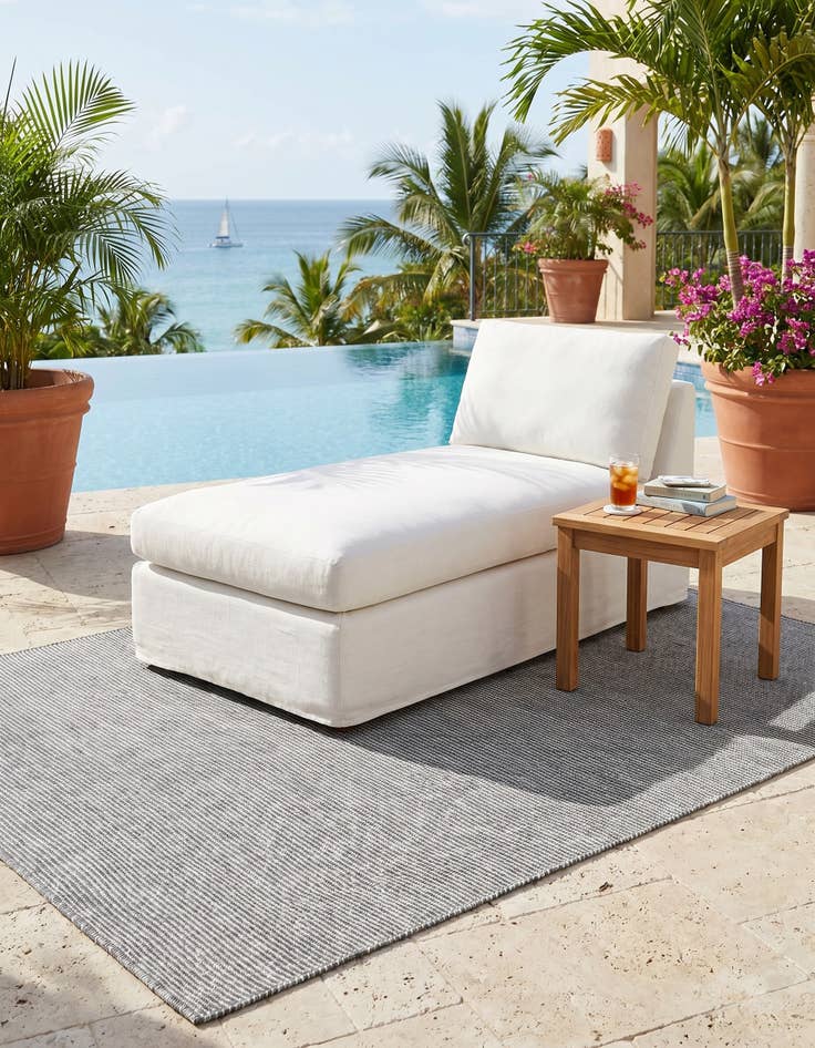 Detail image of 5' 1 x 8' Easy-Clean Jill Zarin Palm Springs Indoor / Outdoor Rug