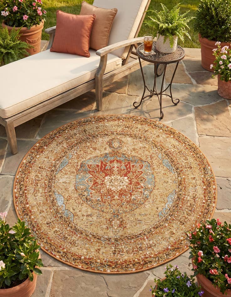 Detail image of 4' x 4' Easy-Clean Traditional Indoor / Outdoor Round Rug