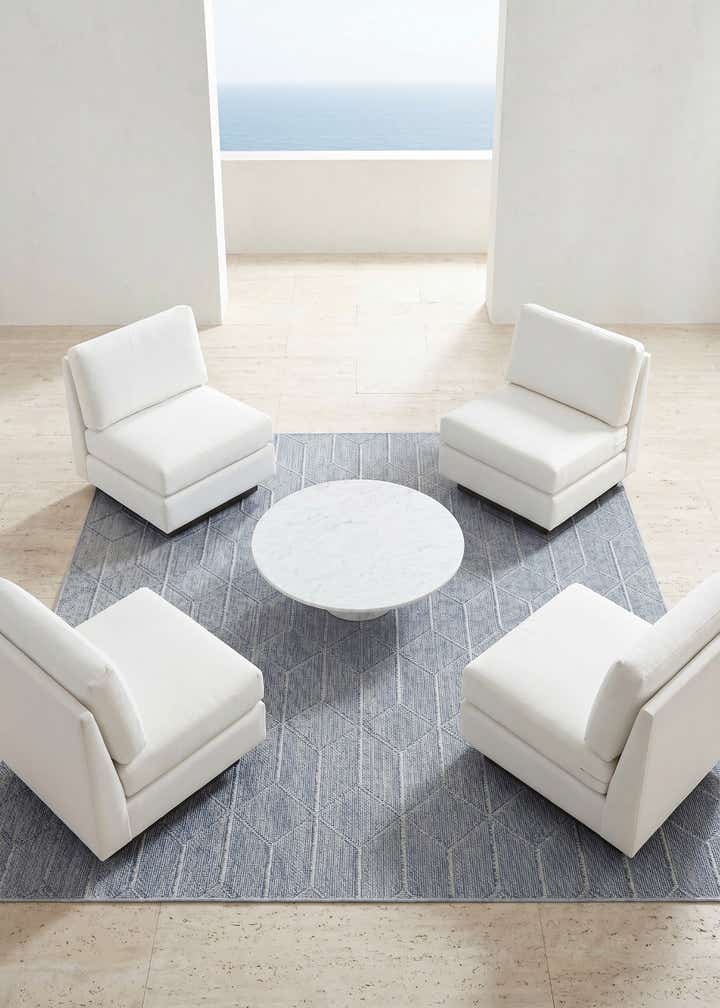 7' 10 x 7' 10 Easy-Clean Trellis Indoor / Outdoor Square Rug