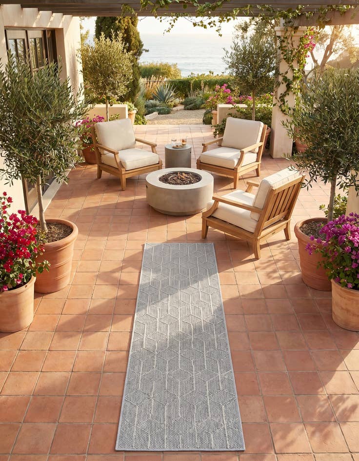 Detail image of 2' x 8' Easy-Clean Trellis Indoor / Outdoor Runner Rug