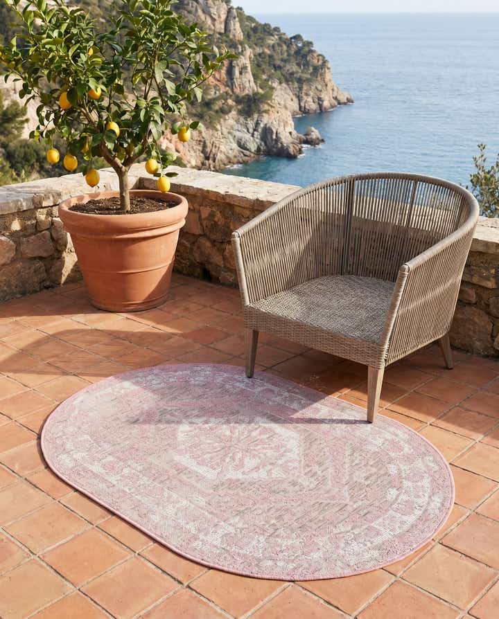 3' x 5' 3 Easy-Clean Traditional Indoor / Outdoor Oval Rug