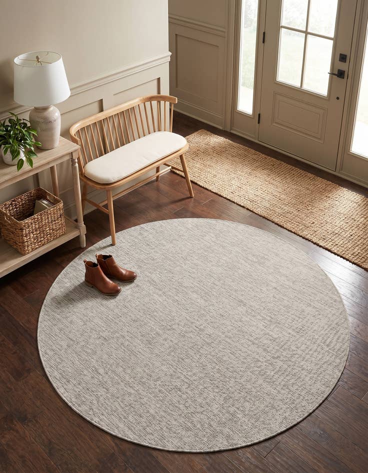 Detail image of 6' x 6' Easy-Clean Solid Indoor / Outdoor Round Rug