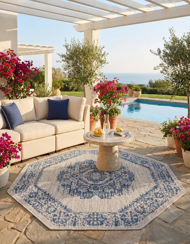 Detail image of 5' 3 x 5' 3 Easy-Clean Traditional Indoor / Outdoor Octagon Rug