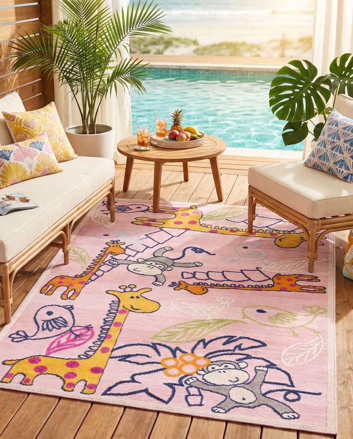 5' 3 x 7' 7 Easy-Clean Indoor / Outdoor Rug
