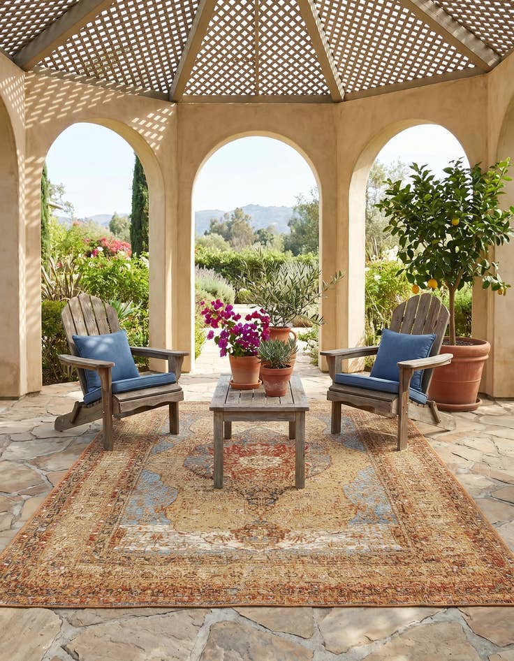 Detail image of 4' x 6' Easy-Clean Traditional Indoor / Outdoor Rug