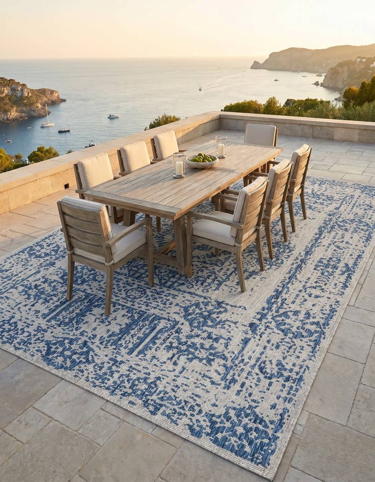 Detail image of 10' x 14' Easy-Clean Traditional Indoor / Outdoor Rug