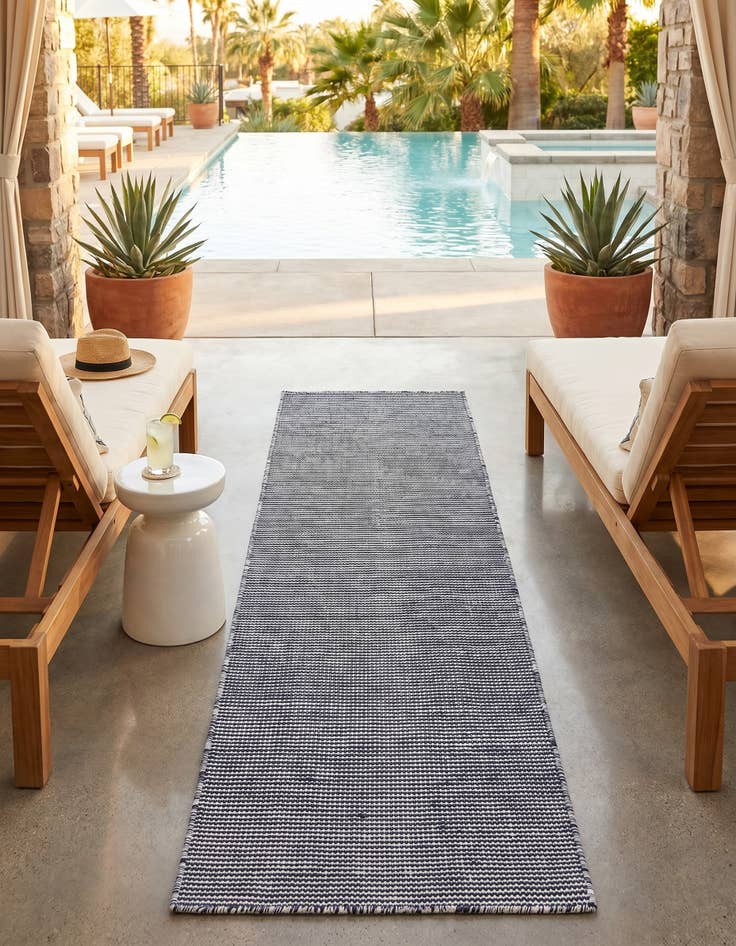 Detail image of 2' x 6' 1 Easy-Clean Jill Zarin Palm Springs Indoor / Outdoor Runner Rug