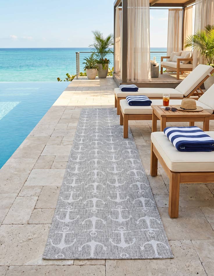 Detail image of 2' 7 x 12' Easy-Clean Coastal Indoor / Outdoor Runner Rug
