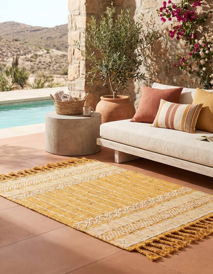 Detail image of 4' 1 x 6' 1 Easy-Clean Eco Bohemian Indoor / Outdoor Rug
