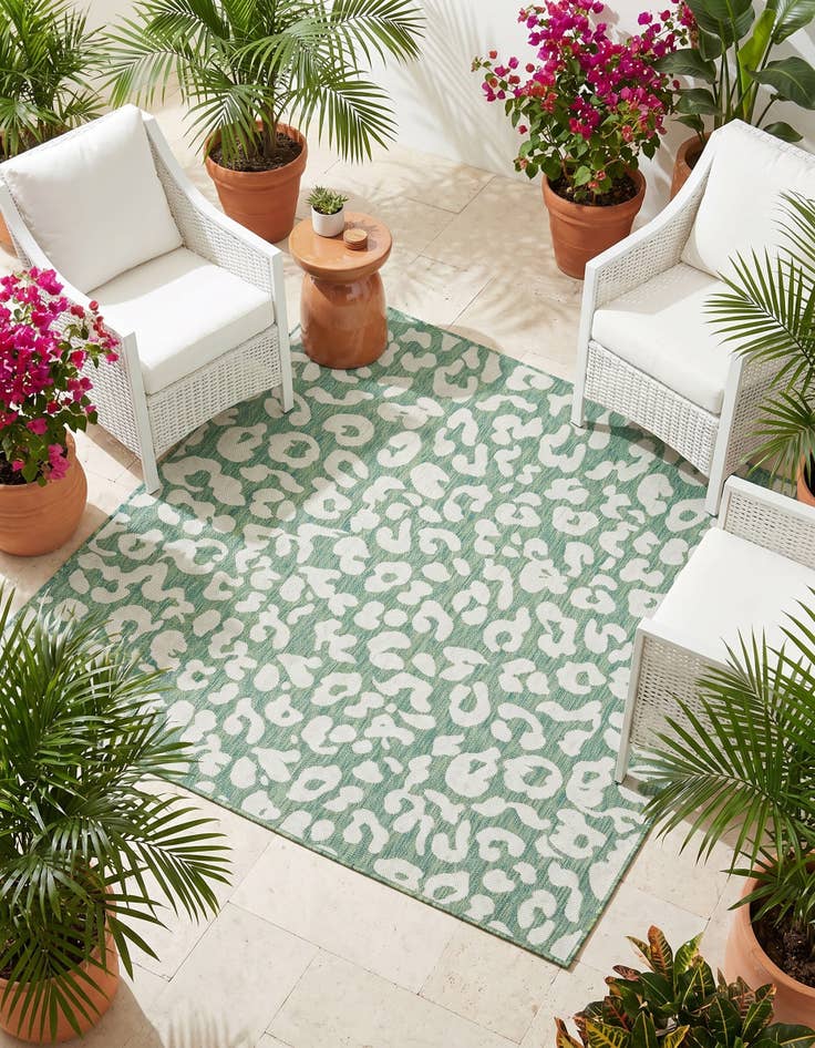 Detail image of 6' x 6' Easy-Clean Safari Indoor / Outdoor Square Rug