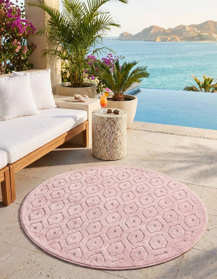 Detail image of 4' x 4' Easy-Clean Trellis Textured Indoor / Outdoor Round Rug