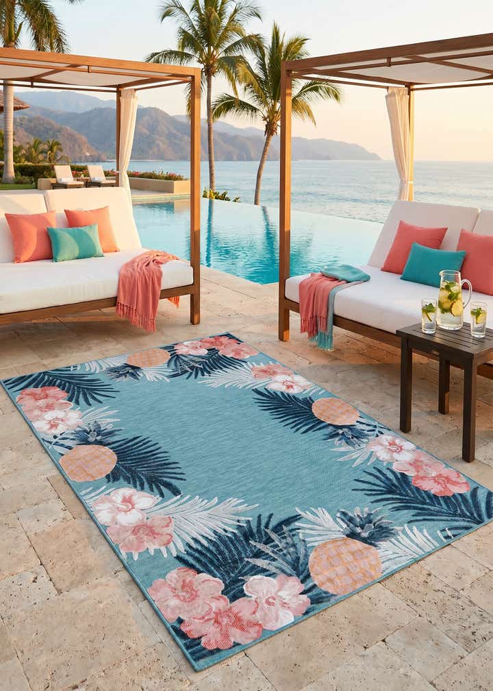 5' 2 x 8' Easy-Clean Botanical Indoor / Outdoor Rug