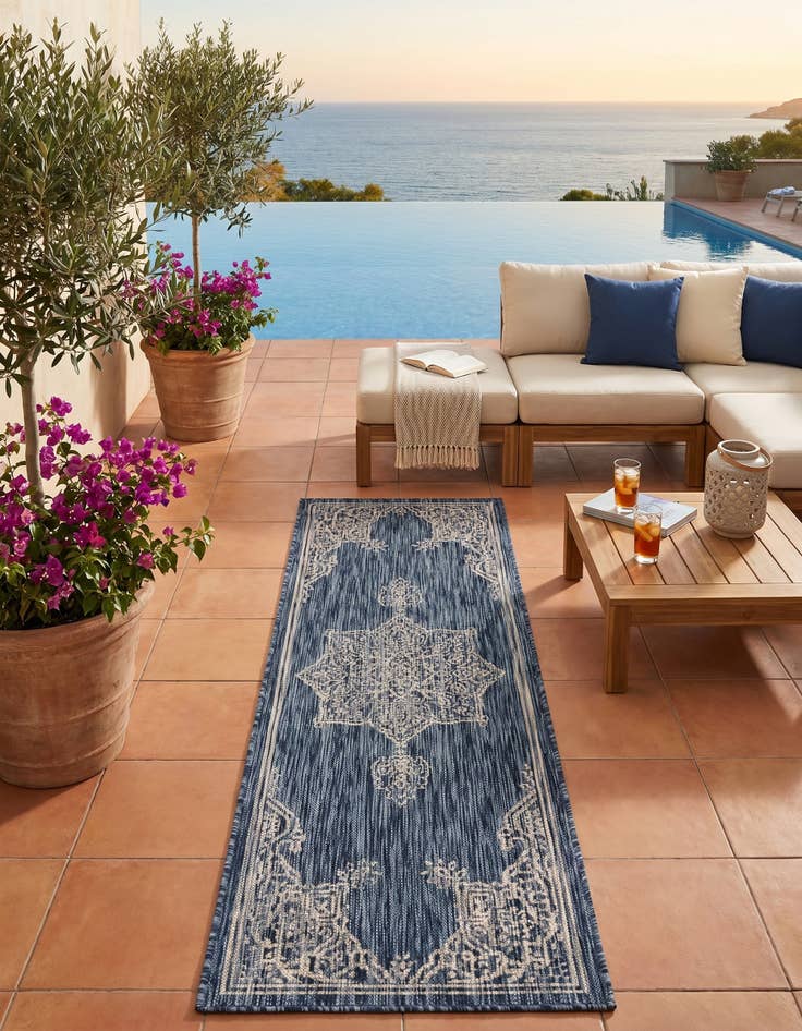 Detail image of 2' x 6' Easy-Clean Traditional Indoor / Outdoor Runner Rug