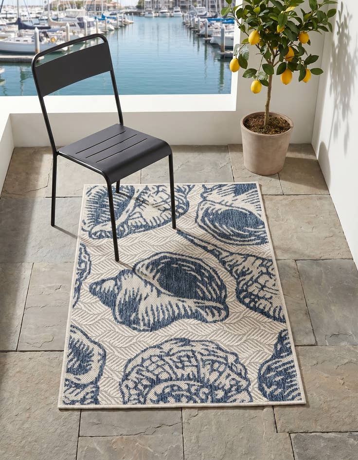 Detail image of 2' x 3' Easy-Clean Coastal Indoor / Outdoor Rug