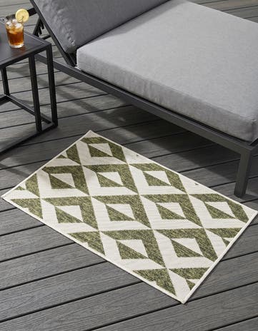 2' x 3' Easy-Clean Jill Zarin Napa Indoor / Outdoor Rug