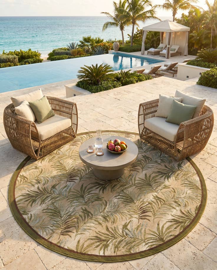 Detail image of 7' 10 x 7' 10 Easy-Clean Botanical Indoor / Outdoor Round Rug