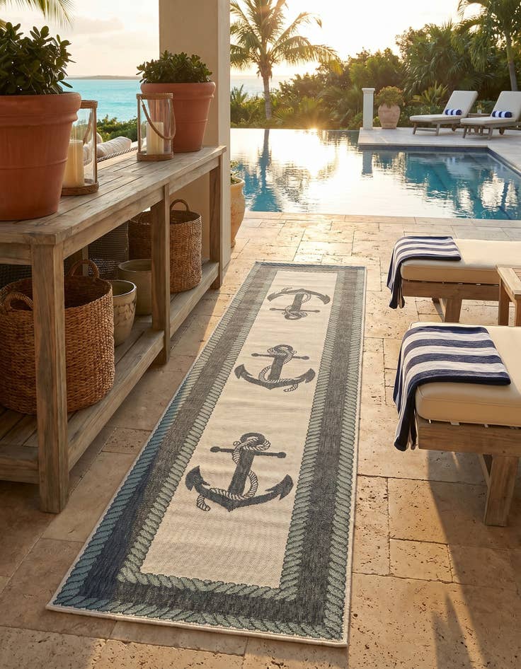 Detail image of 2' 7 x 12' Easy-Clean Coastal Indoor / Outdoor Runner Rug