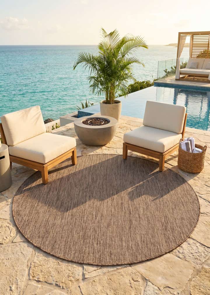 5' 3 x 5' 3 Easy-Clean Solid Indoor / Outdoor Round Rug
