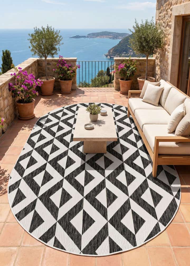 7' 10 x 10' Easy-Clean Jill Zarin Napa Indoor / Outdoor Oval Rug