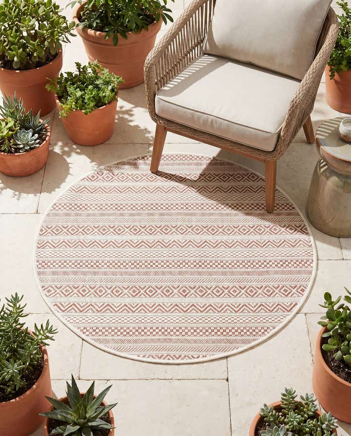 3' x 3' Easy-Clean Striped Indoor / Outdoor Round Rug