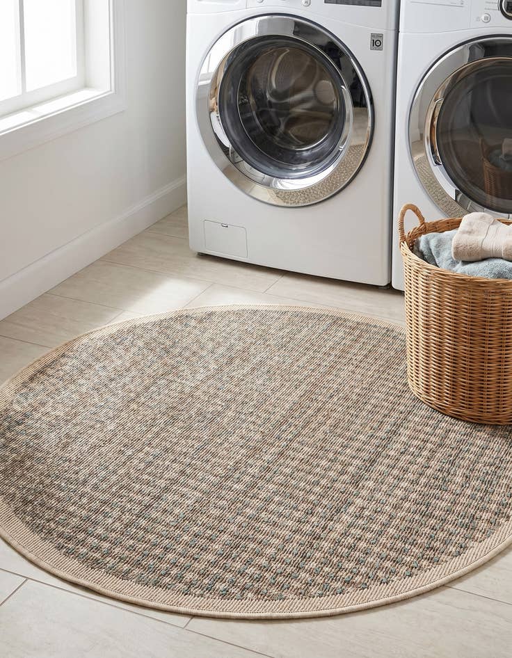 Detail image of 3' x 3' Easy-Clean Border Indoor / Outdoor Round Rug