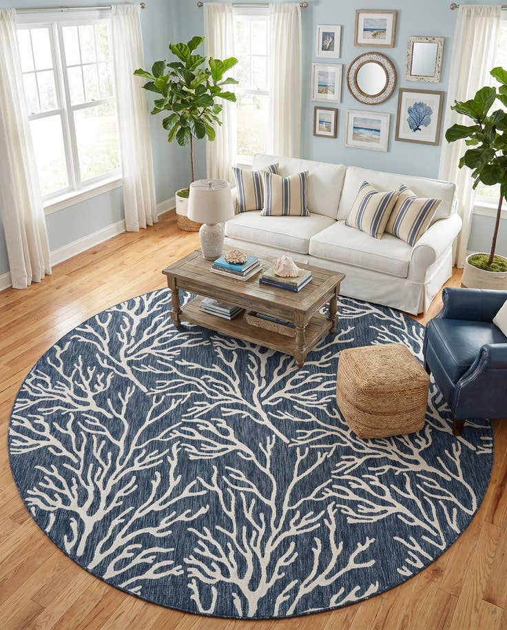 Detail image of 10' x 10' Easy-Clean Coastal Indoor / Outdoor Round Rug