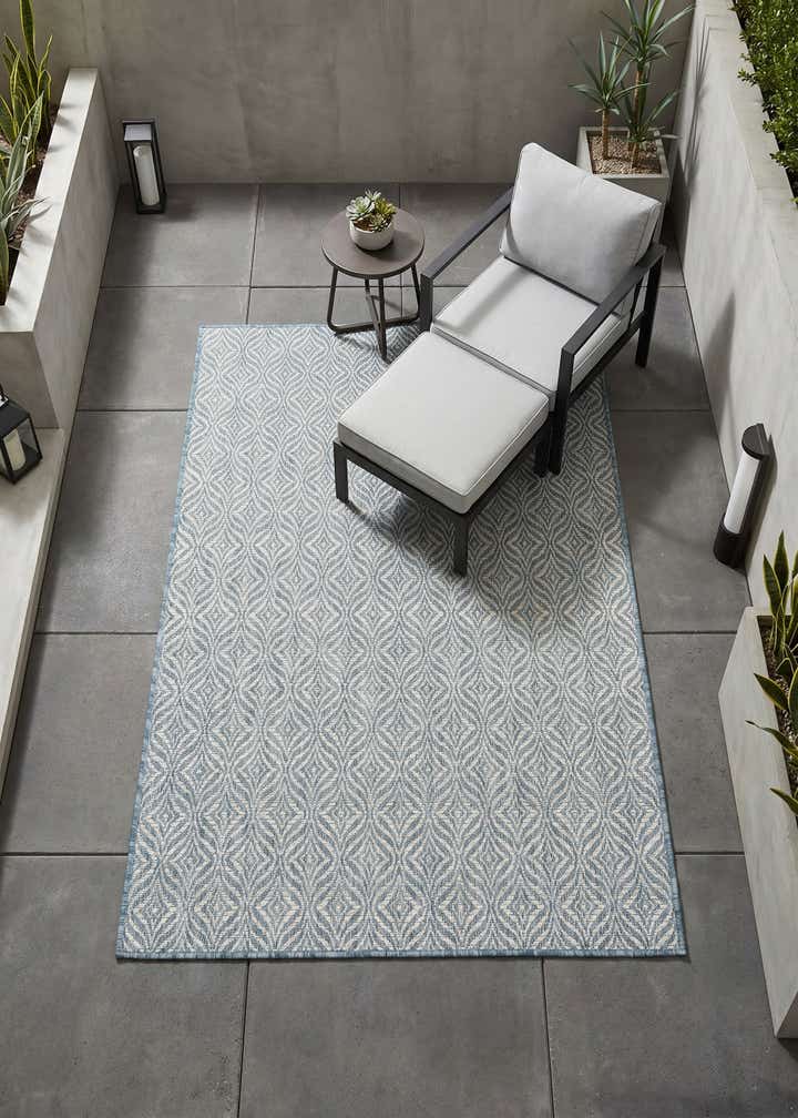 4' x 6' Easy-Clean Trellis Indoor / Outdoor Rug