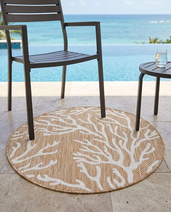 3' x 3' Easy-Clean Coastal Indoor / Outdoor Round Rug